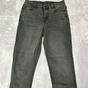 American Eagle Size 4 Black Mom Jeans